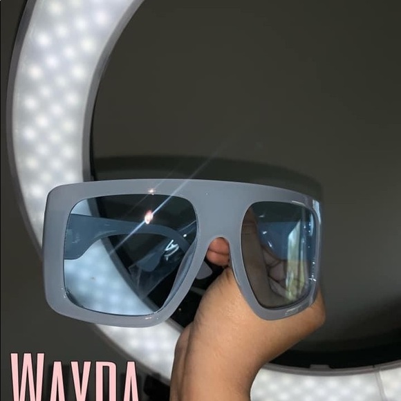 Blue sunglasses - Picture 1 of 2